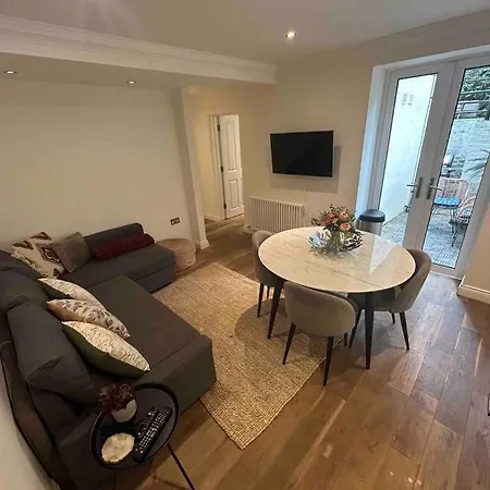 Portobello 2-Bed Apartment London Exterior photo