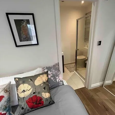 Portobello 2-Bed Apartment London Exterior photo